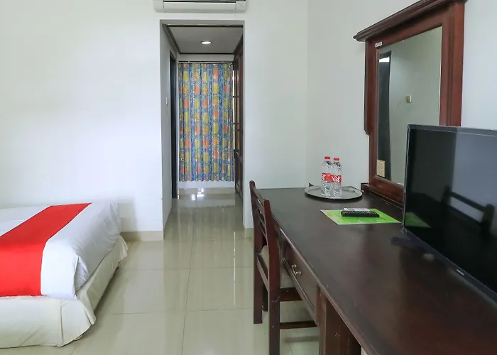 Hotel Oranjje 3*