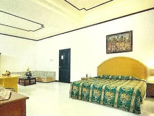 Hotel Oranjje Denpasar